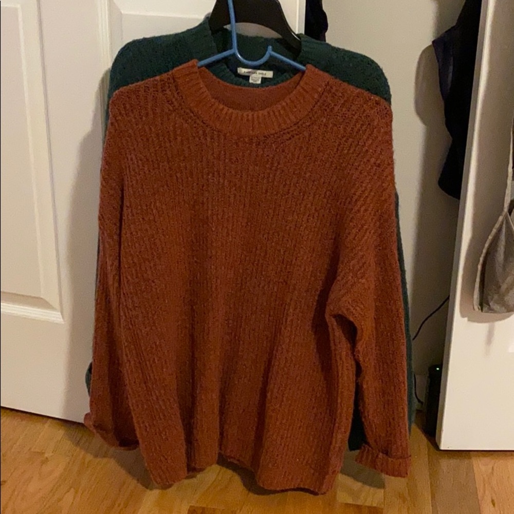 Lot of 2 - AE sweaters